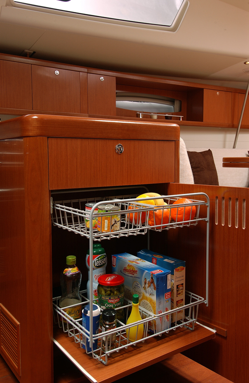 Beneteau Oceanis 54 17